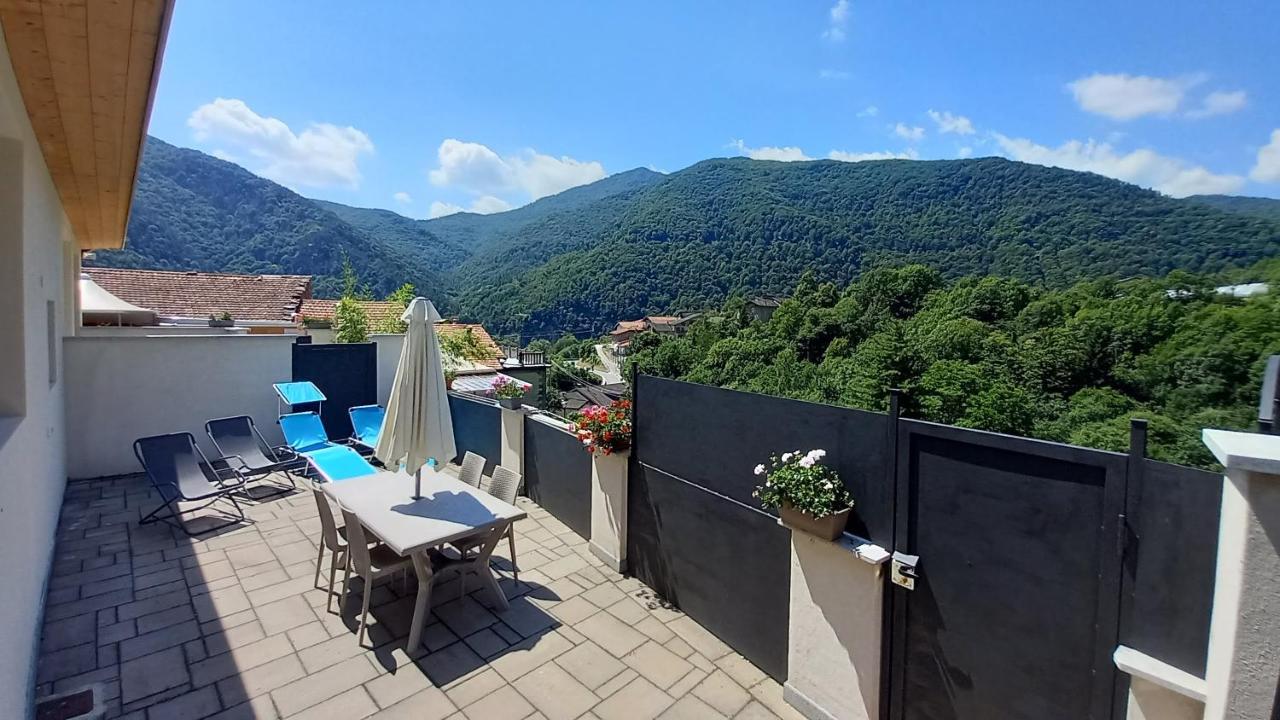 Holiday home Vallemaira House Casa Belvedere Luce & Sole 10 Posti Letto San Damiano Macra